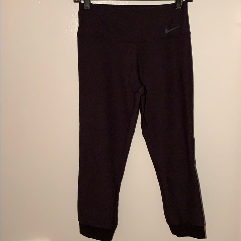 Black workout leggings